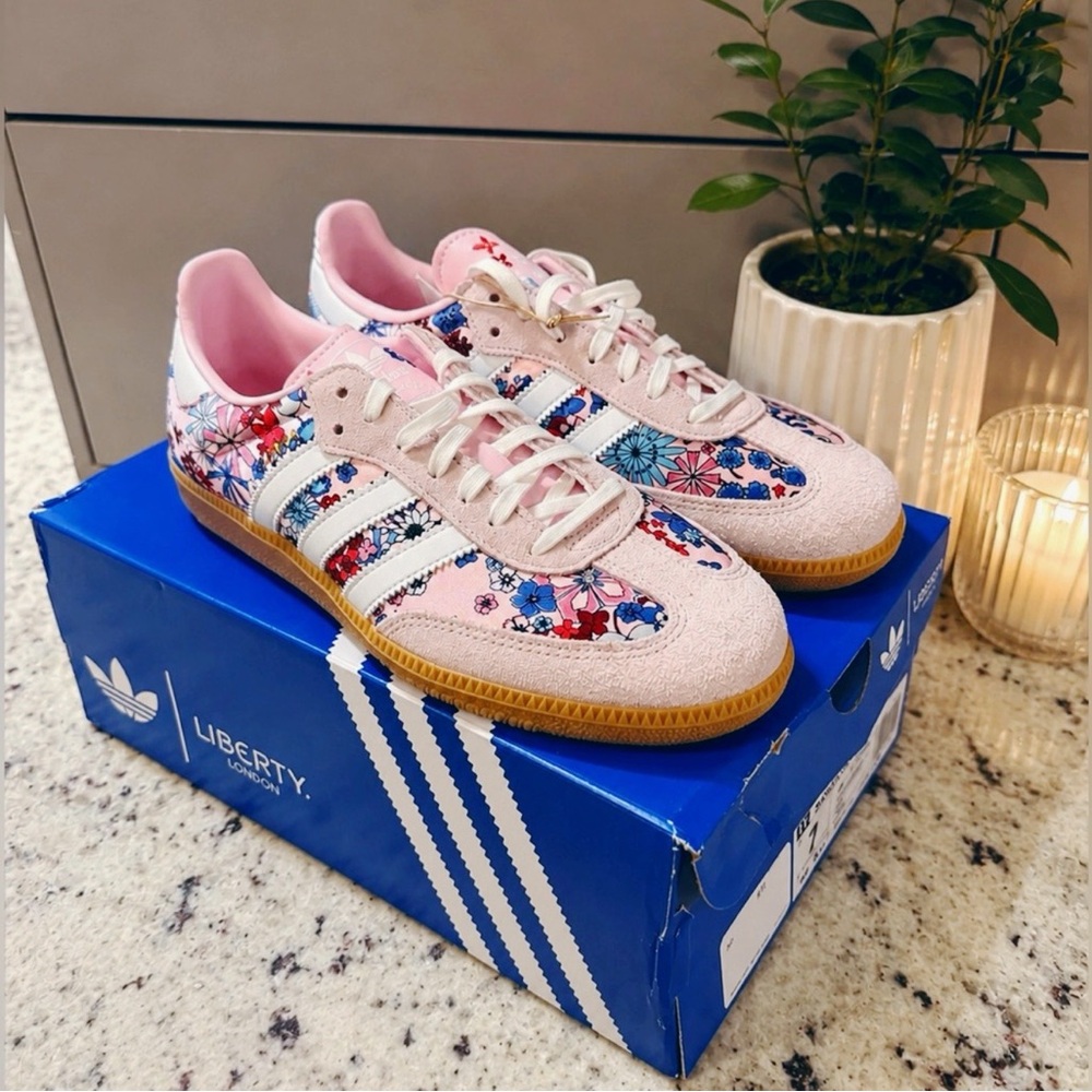 🆕 Adidas × Liberty London Limited Edition Samba OG J Flora — Blue Size 8